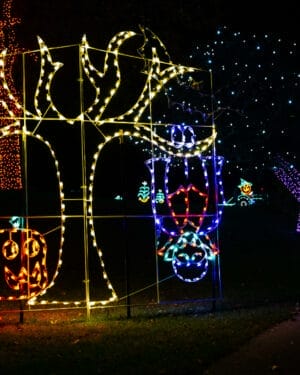 10' Animated Dracula Scene Halloween Light Display