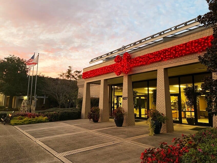 GIANT FABRICATED BUILDING BOW Creative Displays